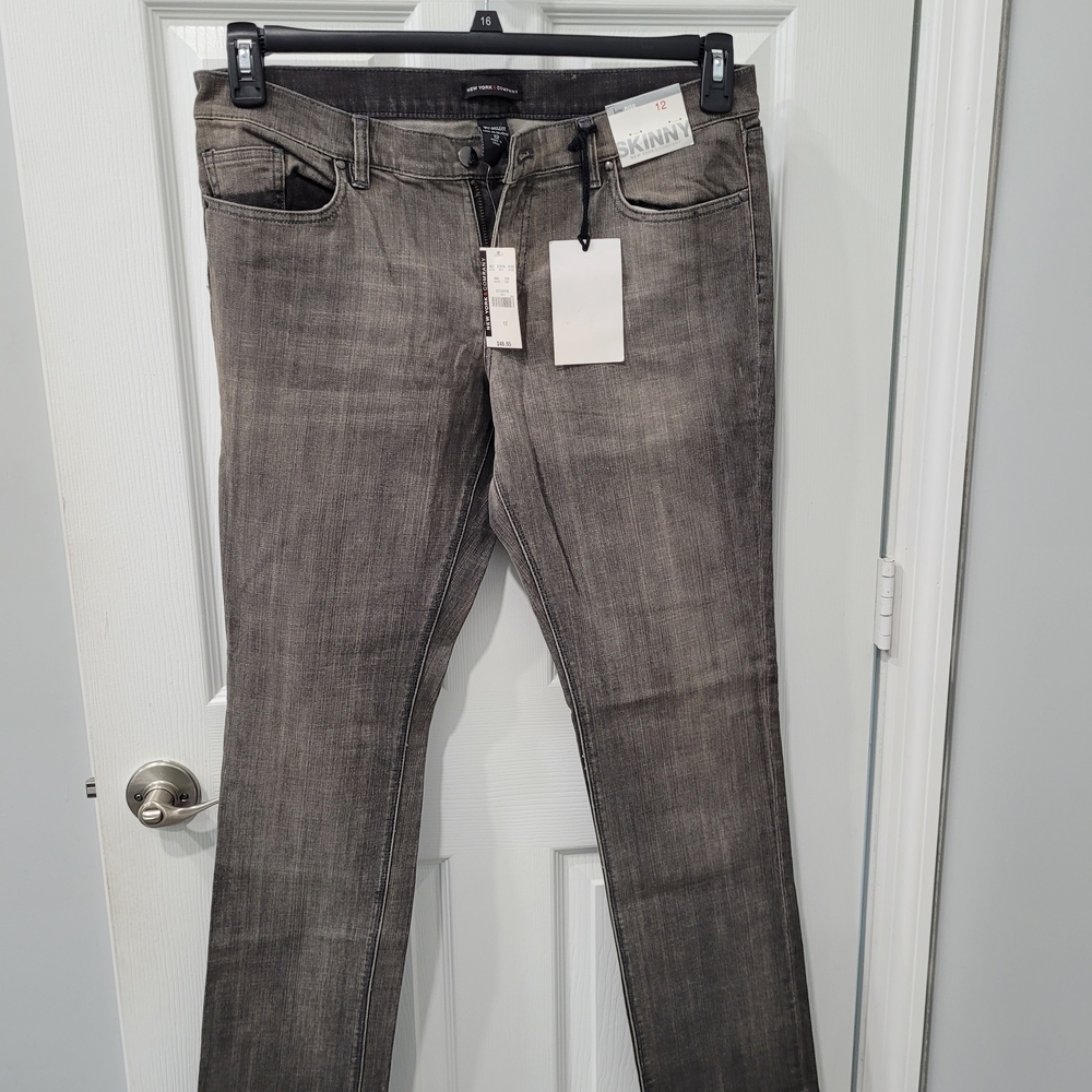NWT NY&Co Women's Gray Skinny Jeans Sz 12